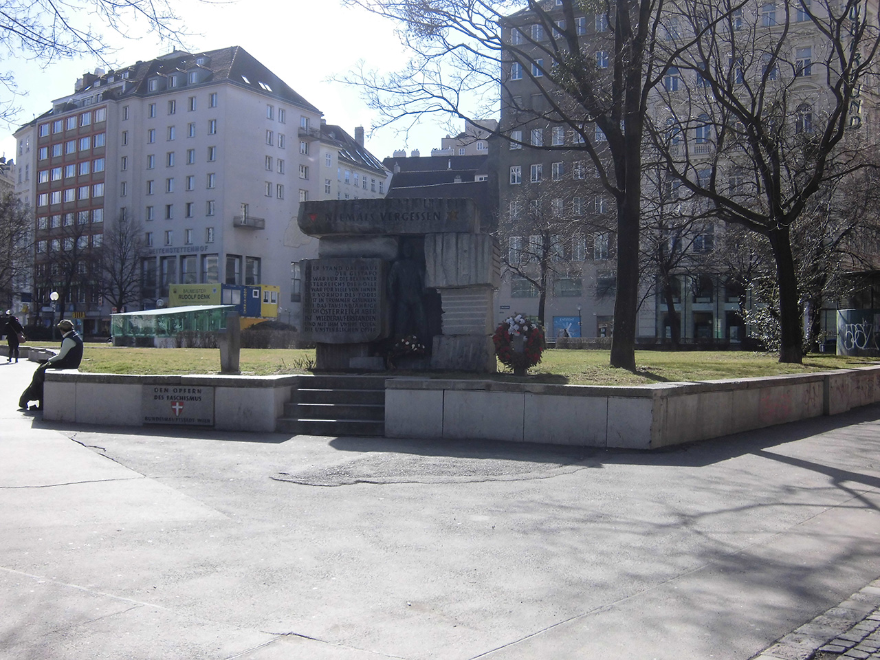 モルツィン広場の記念碑 - オーストリアSV2014