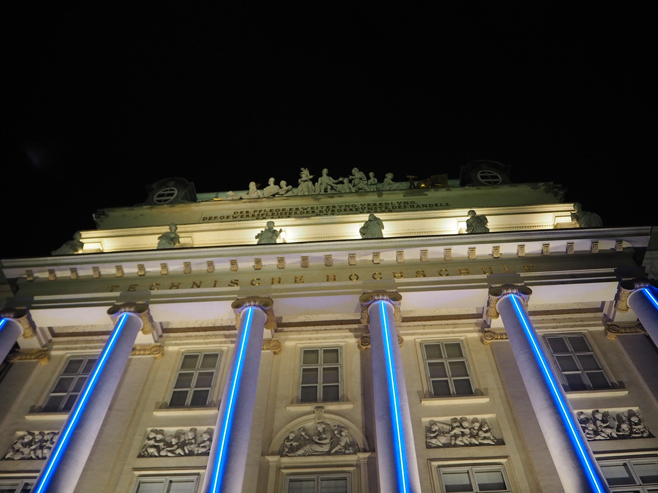 バロック建築と近代的な光の融合 - オーストリアSV2014