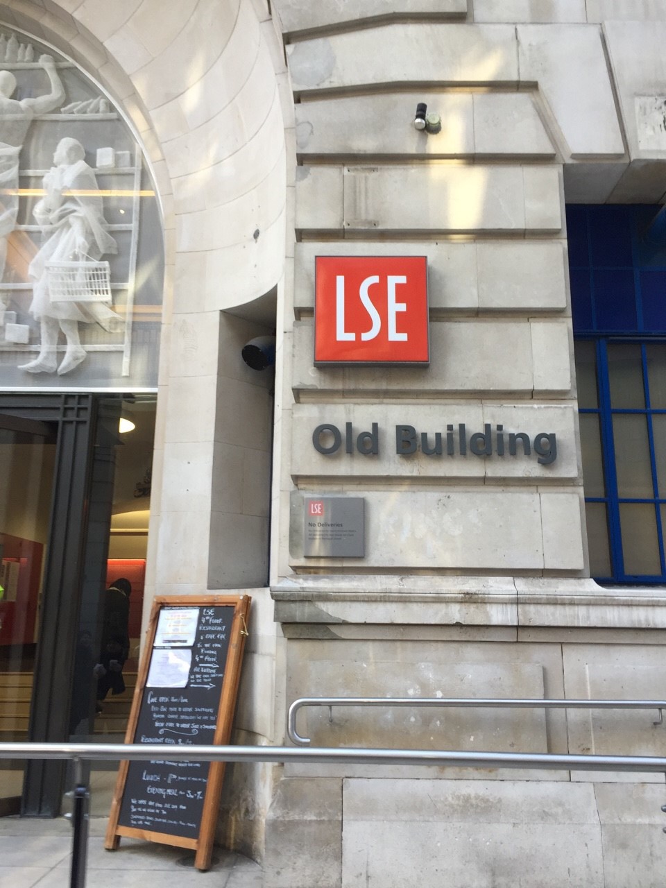 イギリスSV2014：LSEの校舎